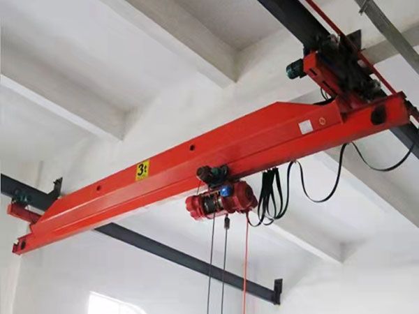 懸掛式起重機